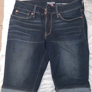 Denizen jean shorts size 10